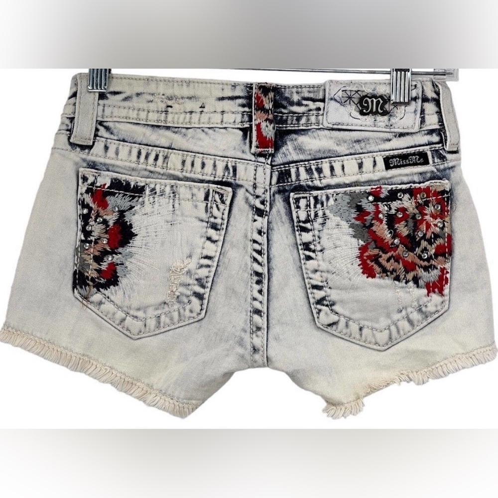 Miss Me Shorts Size 24 NWOT